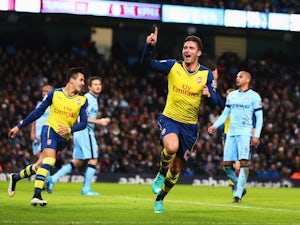 Giroud praises Arsenal defence
