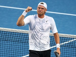 Groth to keep cool during Tomic clash
