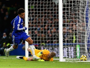 Chelsea hold City to preserve five-point lead