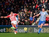 Jonathan Walters of Stoke City scores the opening goal during the Barclays Premier League match against QPR on January 31, 2015