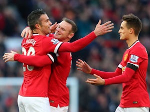 Team News: Rooney, Van Persie lead United line