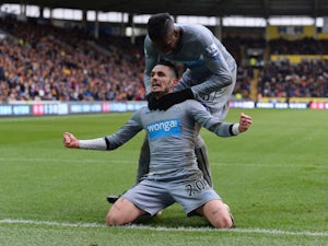Newcastle cruise to win over Hull