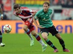 Thomas Muller calls on Bayern Munich to do "professional job"