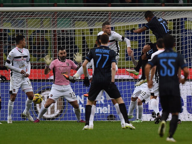Fredy Guarin of Inter Milan scores the opening goal during the Serie A match against Palermo on February 8, 2015
