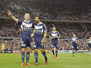 Victory coast to win in Melbourne derby
