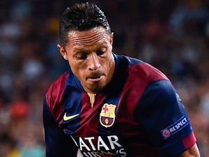 Adriano calls for Barcelona focus