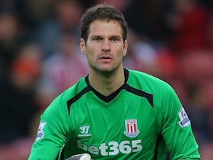Begovic completes move to Chelsea