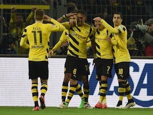 Dortmund edge out 10-man Hannover