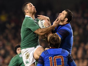 Ireland hold on for nervy win