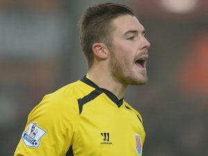 Butland signs new Stoke deal