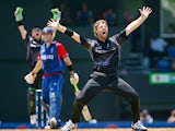 New Zealand's spin bowler Daniel Vettori appeals for the wicket of England's Kevin Pietersen during their Group C Cricket World Cup Match at Beausejour cricket ground in Gros Islet, St. Lucia 16 March 2007