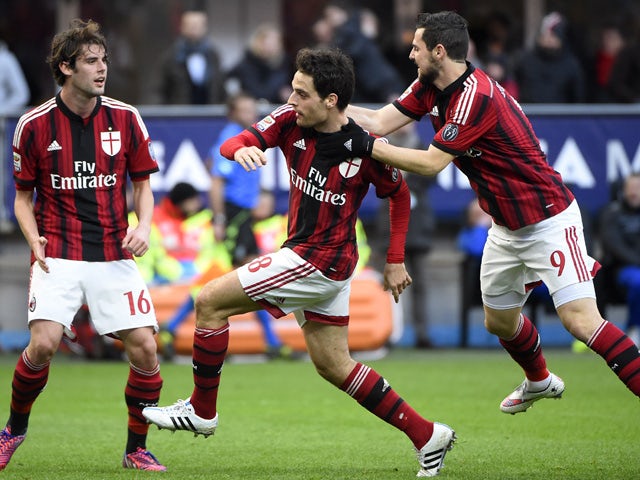 anmodning Fundament Forladt Half-Time Report: Giacomo Bonaventura gives AC Milan first-half lead -  Sports Mole