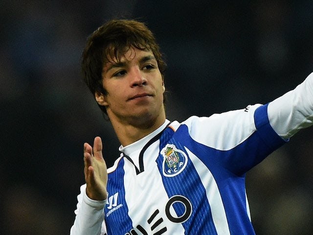 Oliver Torres for Porto on January 15, 2015