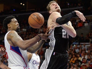 Clippers edge past Spurs