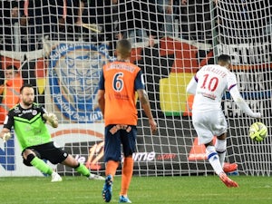 Lyon climb back to Ligue 1 summit with win