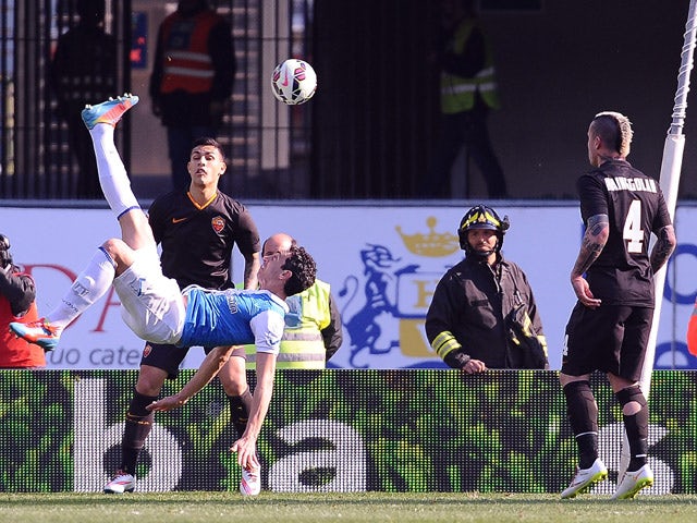 Dario Dainelli #3 of AC Chievo Verona in action during the Serie A match between AC Chievo Verona and AS Roma at Stadio Marc'Antonio Bentegodi on March 8, 2015