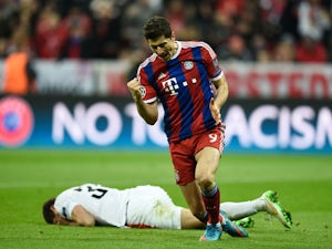 Team News: Lewandowski leads Bayern line at Bremen