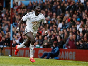 Gomis ruled out for up to four weeks