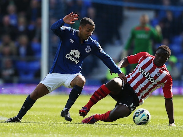 Aaron Lennon of Everton is challenged by Victor Wanyama of Southampton during the Barclays Premier League match between Everton and Southampton at Goodison Park on April 4, 2015