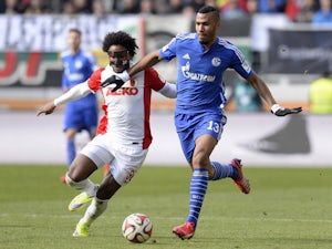 Schalke lose ground in top-four race