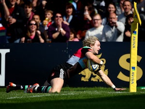 Quins edge out Gloucester in frantic finish