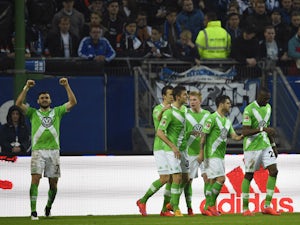Wolfsburg tighten grip on second