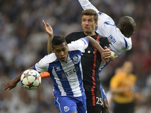 Alex Sandro wanted by Manchester City?