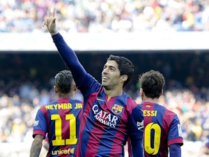 Half-Time Report: Early Suarez goal gives Barcelona lead