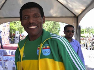 Gebrselassie to race Manchester twice