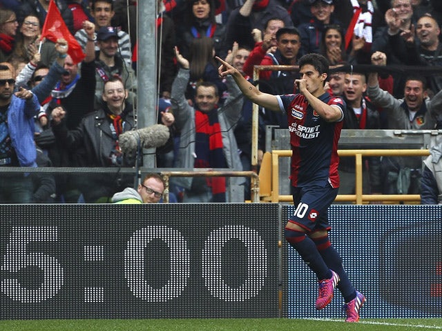 Diego Perotti of Genoa CFC celebrates his goal during the Serie A match between Genoa CFC and AC Cesena at Stadio Luigi Ferraris on April 26, 2015