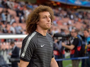 Luiz rejects reports that he's a virgin