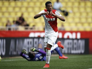 Monaco close in on Champions League place