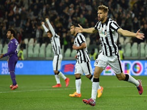 Juventus come from behind to beat Fiorentina