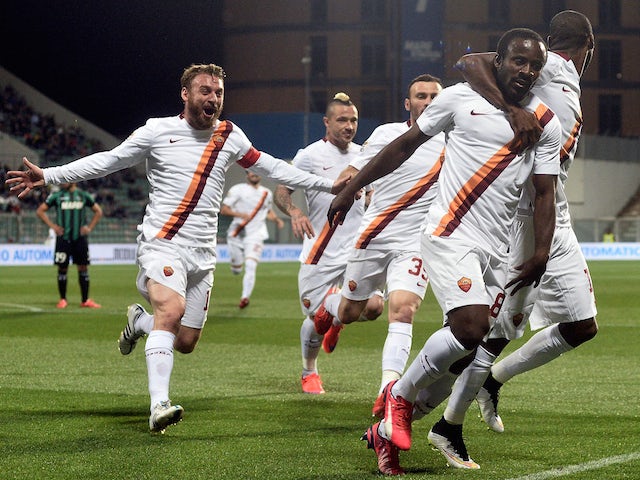 Seydou Doumbia of AS Roma celebrates after scoring the opening goal during the Serie A match between US Sassuolo Calcio and AS Roma on April 29, 2015