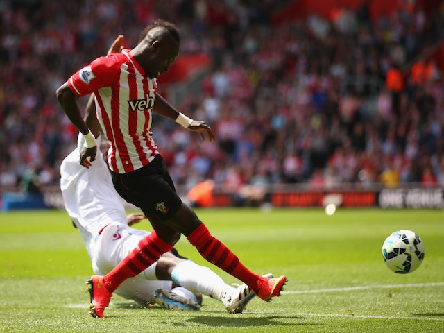 Sadio Mane of Southampton scores his second goal during the Barclays Premier League match between Southampton and Aston Villa at St Mary's Stadium on May 16, 2015