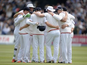 Willis: 'England have to take early wickets'