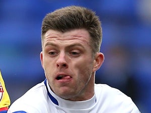 Jennings signs new Tranmere deal