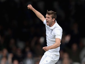New Zealand lose four wickets by tea