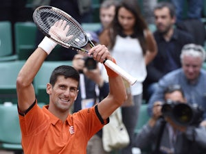 Djokovic does "ordinary things" ahead of Wimbledon