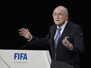 Blatter hails "inspiring" England Women
