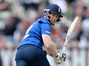 Morgan hails "great chase" in England win