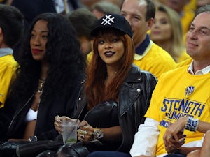 Warriors owner annoyed by Rihanna's cheering