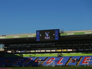 Team News: Schlupp replaces Van Aanholt for Palace