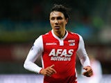 Steven Berghuis of AZ in action during the Dutch Eredivisie match between AZ Alkmaar and SC Cambuur held at the AFAS Stadion on March 21, 2015