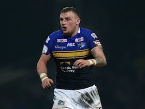 Brad Singleton pens Leeds extension