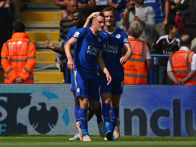 Jamie Vardy (C) of Leicester City celebrates scoring his team's first goal with his team mates during the Barclays Premier League match between Leicester City and Sunderland at The King Power Stadium on August 8, 2015