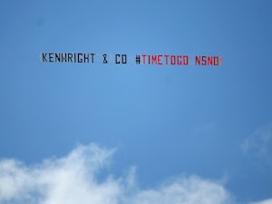 Everton fans want Kenwright resignation