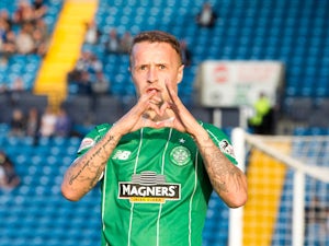 Leigh Griffiths signs new Celtic deal