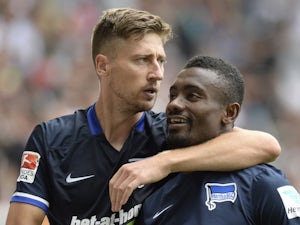 Kalou penalty leads Hertha to win
