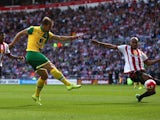 Steven Whittaker scores Norwich's second against Sunderland on August 15, 2015